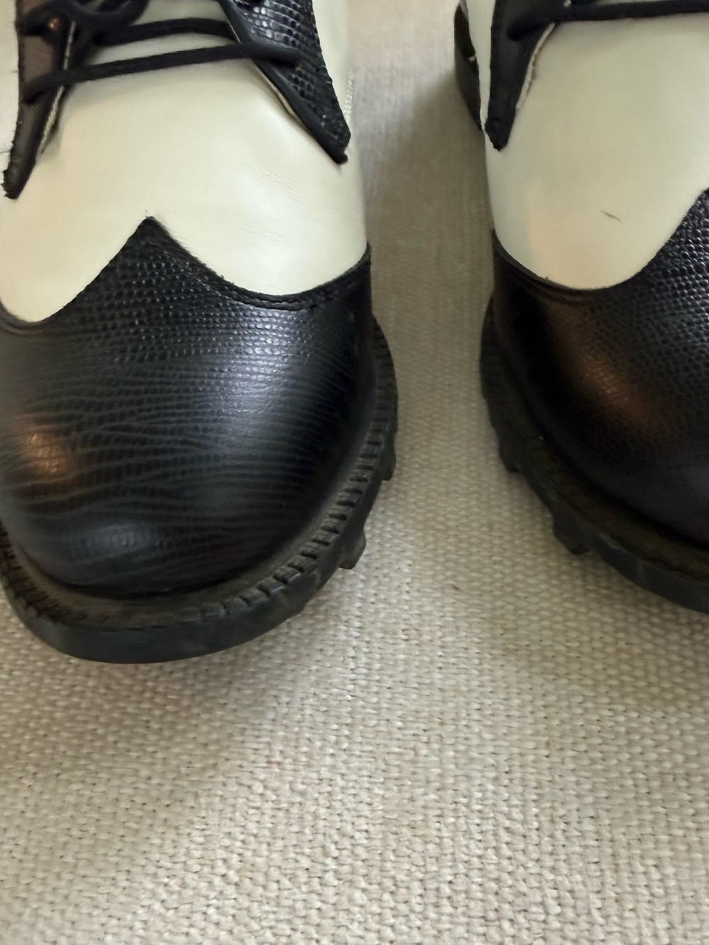 Golf Two-Tone Black & White Lace-Up Athletic Oxfords golf shoes - Picture 7 of 7